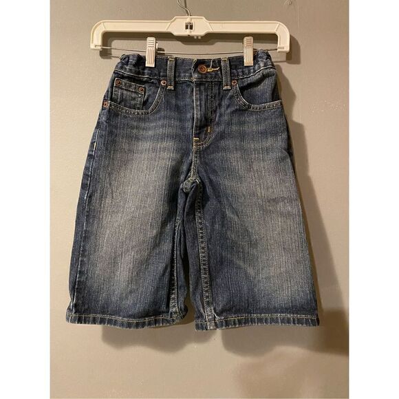 Canyon River Blues Dark Wash Jean Shorts Size 8 Regular - Picture 1 of 3